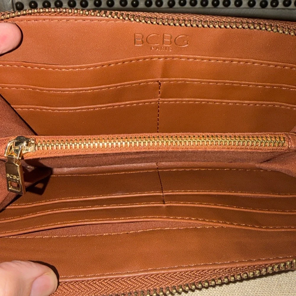 BCBG Caramel Brown Pebbled Zip-Around Wallet